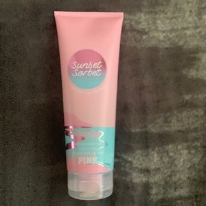 🦩$10 or 3 for $25🦩PINK Victoria’s Secret Sunset Sorbet Lotion